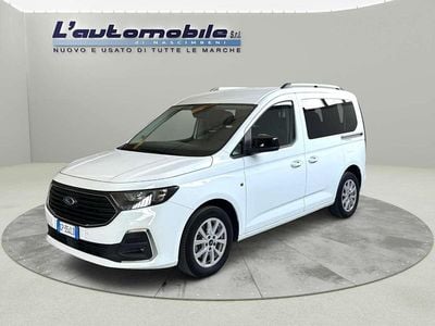 Usata Ford Tourneo Titanium 122 CV (89 kW) 2023 Bianco Furgone