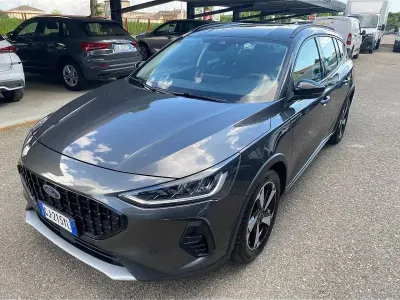 Usata Ford Focus Active 120 CV (88 kW) 2022 Grigio Station wagon