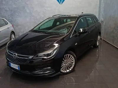 Usata Opel Astra Innovation 136 CV (100 kW) 2017 Nero Station wagon