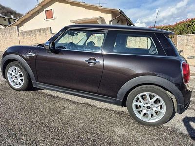 Occasion Mini Cooper D Business 116 ch (85 kW) 2015 Marron Citadine