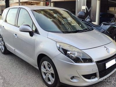 Grigio Usata 2011 Renault Scénic III Monovolume | 5500 €