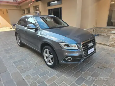 Usata Audi Q5 Advanced Plus 245 CV (180 kW) 2012 Grigio SUV