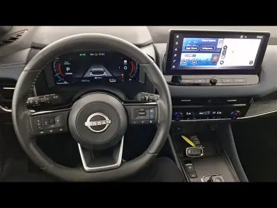 Usata Nissan Qashqai Tekna 190 CV (139 kW) 2023 Rosso SUV