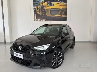 Usado Seat Arona Black Edition 95 CV (69 kW) 2024 Negro SUV