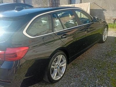 Usata BMW 316 Sport Line 116 CV (85 kW) 2016 Nero Station wagon