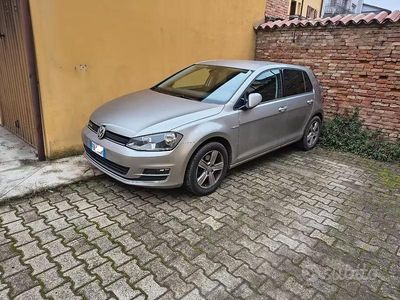 Usata VW Golf VII 110 CV (80 kW) 2015 Grigio Berlina