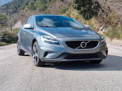 Usata Volvo V40 R-Design 2017 Grigio Station wagon