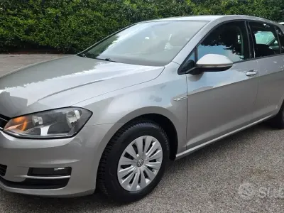 Second-hand VW Golf VII Business 110 CP (80 kW) 2015 Gri Berlinǎ