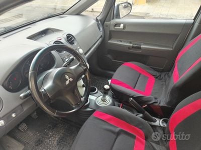 Blu Usata 2005 Mitsubishi Colt Monovolume | 1000 € (Buon prezzo)