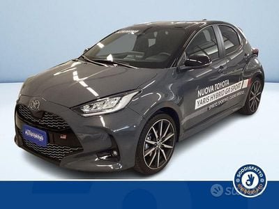 Grigio scuro metallizzato Usata 2025 Toyota Yaris Hybrid Sport Berlina | 26.500 € (Buon prezzo)