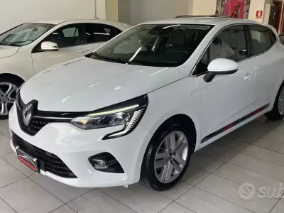 Usata Renault Clio V Intens 86 CV (63 kW) 2020 Bianco Berlina