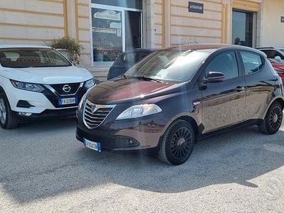 Usata Lancia Ypsilon 69 CV (50 kW) 2014 Nero Utilitaria