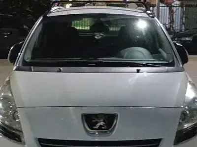 Usata Peugeot 5008