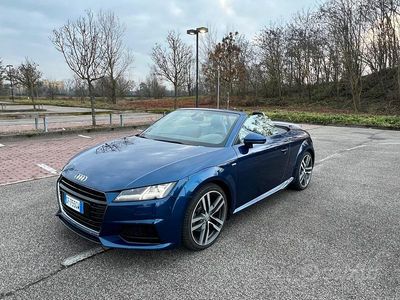 Blu Usata 2016 Audi TT Roadster S-Line Cabrio | 29.500 € (Buon prezzo)