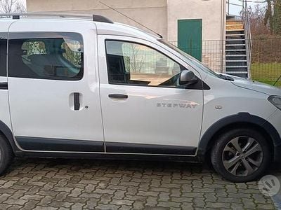 Usata Dacia Dokker Stepway 90 CV (66 kW) 2016 Bianco Monovolume
