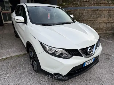 Usata Nissan Qashqai 131 CV (96 kW) 2016 Bianco SUV