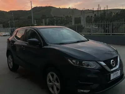 Usata Nissan Qashqai Tekna 116 CV (85 kW) 2019 Nero SUV