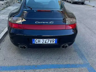 Usata Porsche 911 320 CV (235 kW) 2022 Bluazzurro Coupé