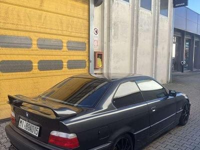 Usata BMW 318 140 CV (102 kW) 1993 Coupé