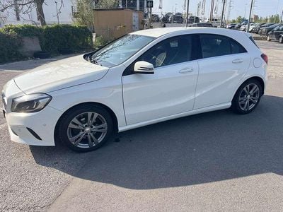 Usata Mercedes A180 Premium 109 CV (80 kW) 2015 Berlina