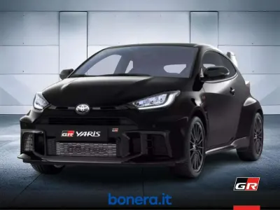 Nuova Toyota Yaris Aero 280 CV (205 kW) 2026 Precious black Utilitaria