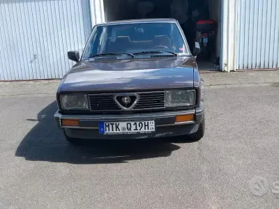 Second-hand Alfa Romeo Alfetta Quadrifoglio 130 CP (95 kW) 1984 Maro Berlinǎ