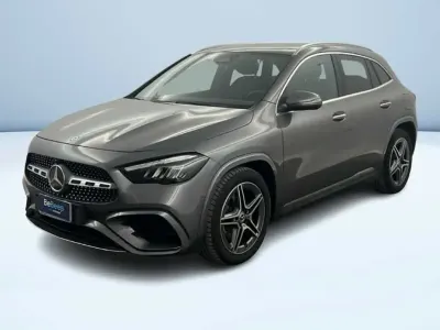 Usata Mercedes GLA200 AMG Line Premium 150 CV (110 kW) 2024 Grigio SUV