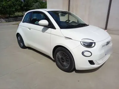 Usata Fiat 500e Icon 86 kW (118 CV) 2021 Cabrio