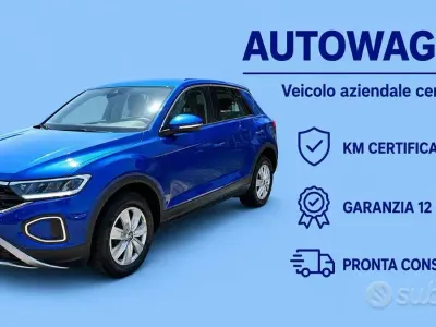 Usata VW T-Roc Life 110 CV (80 kW) 2022 Blu SUV