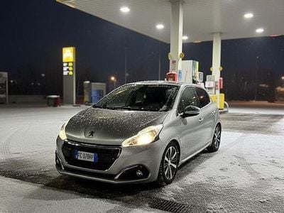 Usata Peugeot 208 110 CV (80 kW) 2016 Grigio Utilitaria