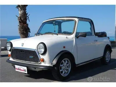Usata Mini 1000 40 CV (29 kW) 1987 Bianco Utilitaria
