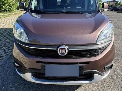 Occasion Fiat Doblò Trekking 120 ch (88 kW) 2017 Marron Monospace