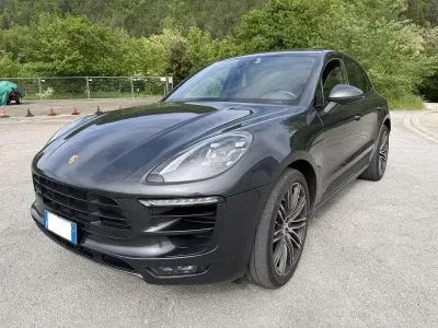 Usata Porsche Macan 250 CV (183 kW) 2016 Grigio SUV