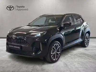 Usata Toyota Yaris Cross Lounge 116 CV (85 kW) 2022 Nero SUV