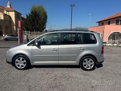 Usata VW Touran Conceptline 105 CV (77 kW) 2006 Grigio Monovolume