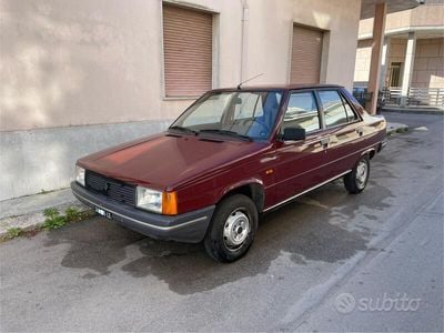 Renault R9