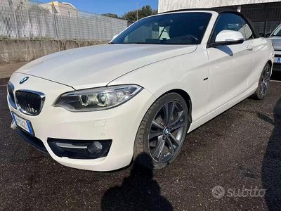 Usata BMW 220 Sport Line 190 CV (139 kW) 2015 Bianco Cabrio