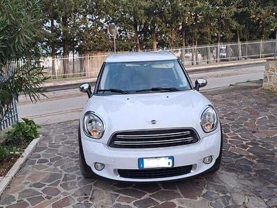 Usata Mini One D Countryman 90 CV (66 kW) 2015 Bianco SUV