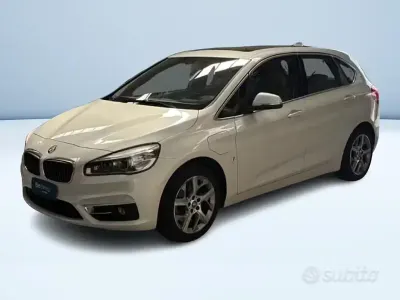 Occasion BMW 225 Active Tourer iPerformance 136 ch (100 kW) 2017 Blanc Monospace