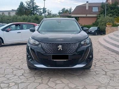 Usata Peugeot 2008 Allure 110 CV (80 kW) 2022 Nero SUV