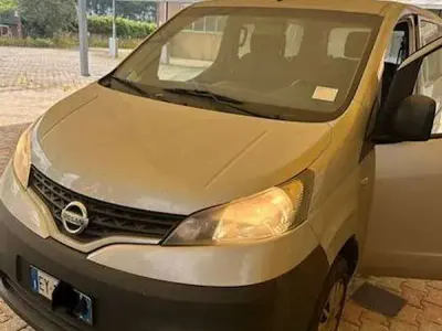 Usata Nissan NV200 131 CV (96 kW) 2015 Argento Monovolume