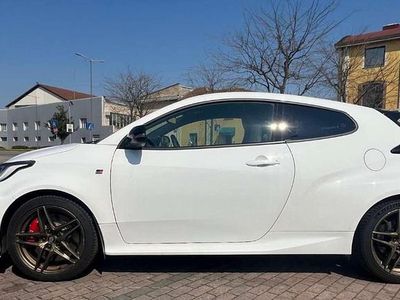 Usata Toyota Yaris 261 CV (191 kW) 2021 Bianco Utilitaria