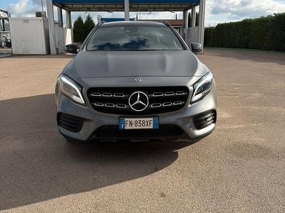 Usata Mercedes GLA200 Premium 136 CV (100 kW) 2018 Grigio SUV