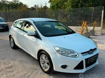 Usata Ford Focus Titanium 116 CV (85 kW) 2013 Bianco Berlina