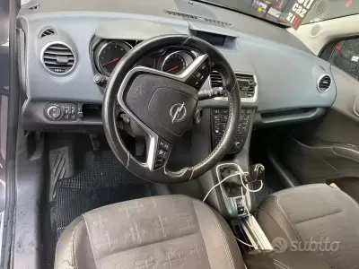 Usata Opel Meriva 120 CV (88 kW) 2014 Grigio Monovolume