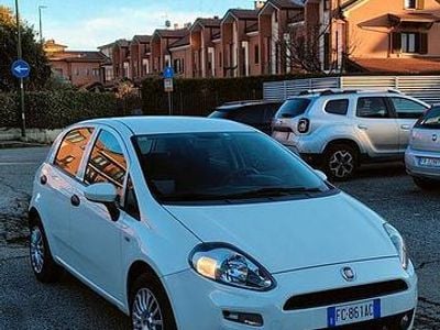 Brugt Fiat Punto Street 77 HK (56 kW) 2015 Hvid Sedan