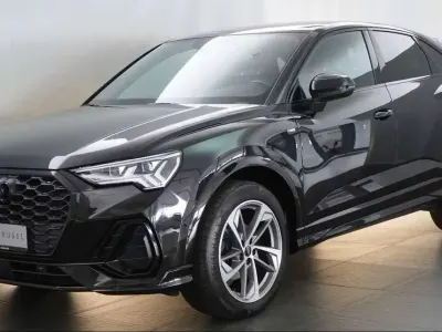 Usata Audi Q3 Sportback S-Line 150 CV (110 kW) 2022 Nero SUV