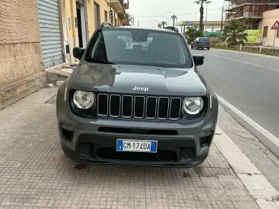 Usata Jeep Renegade Longitude 130 CV (95 kW) 2022 Grigio SUV