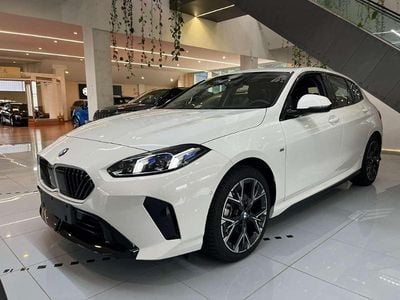 Usata BMW 120 M Sport 170 CV (125 kW) 2025 Bianco Utilitaria
