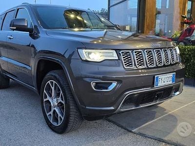 Usata Jeep Grand Cherokee Overland 250 CV (183 kW) 2019 Grigio SUV